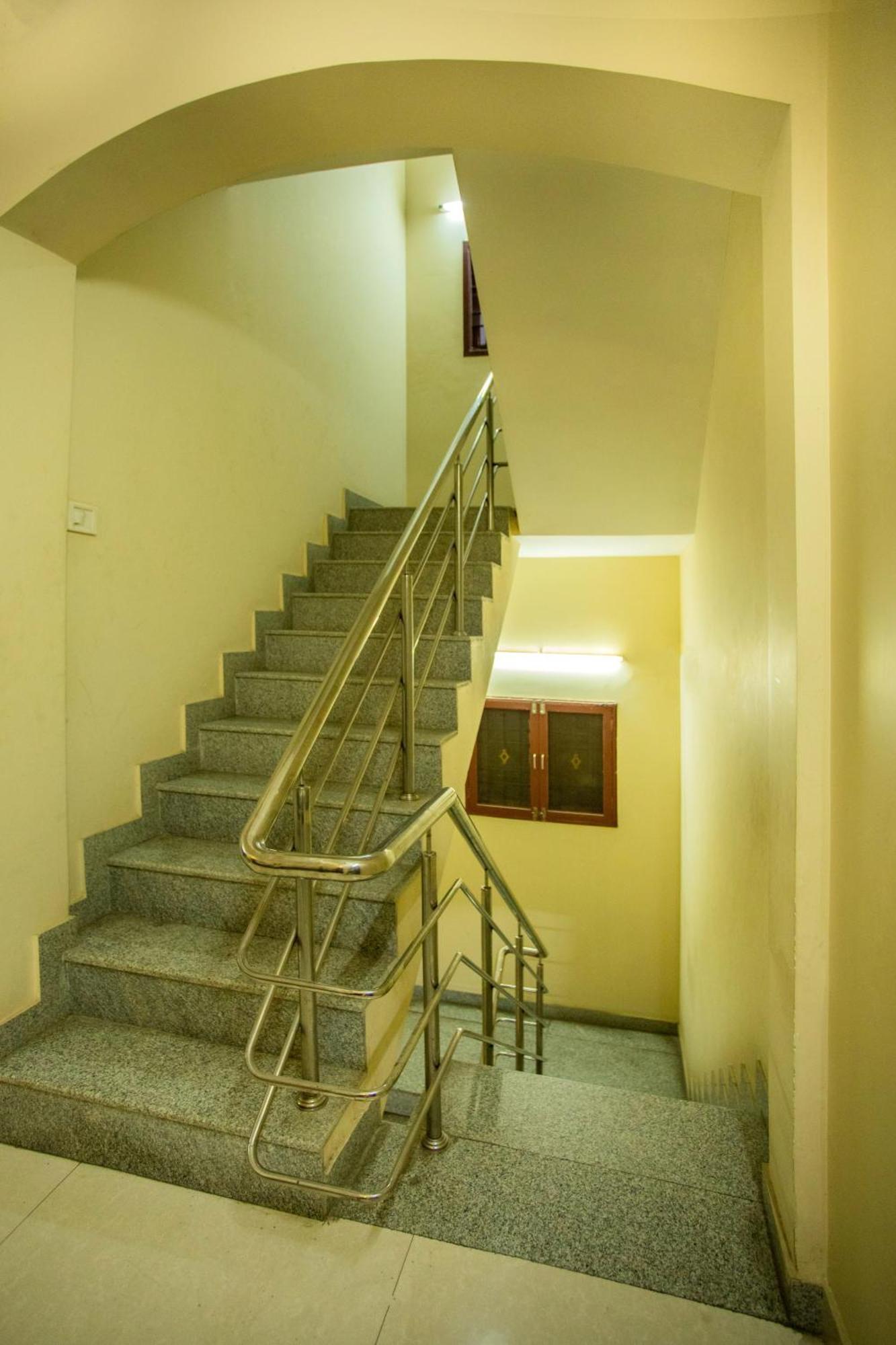 Its South East Residency Hotel Chennai Ngoại thất bức ảnh